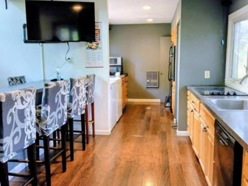 192 Cambridge Court, Bushkill, PA 18324 Main Photo