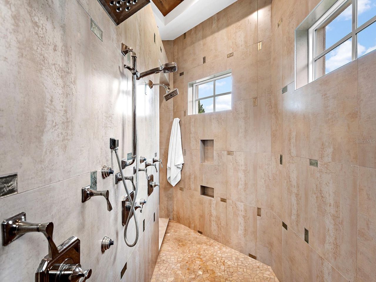 16416 Clearlake Avenue, Lakewood Ranch, FL 34202 Photo