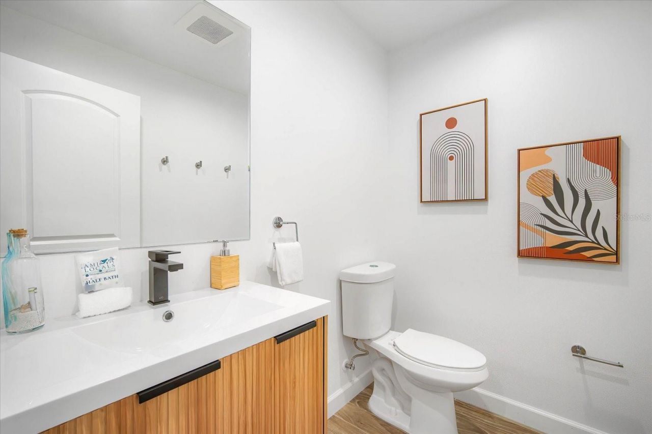 203 72nd Street, Holmes Beach, FL 34217 Photo