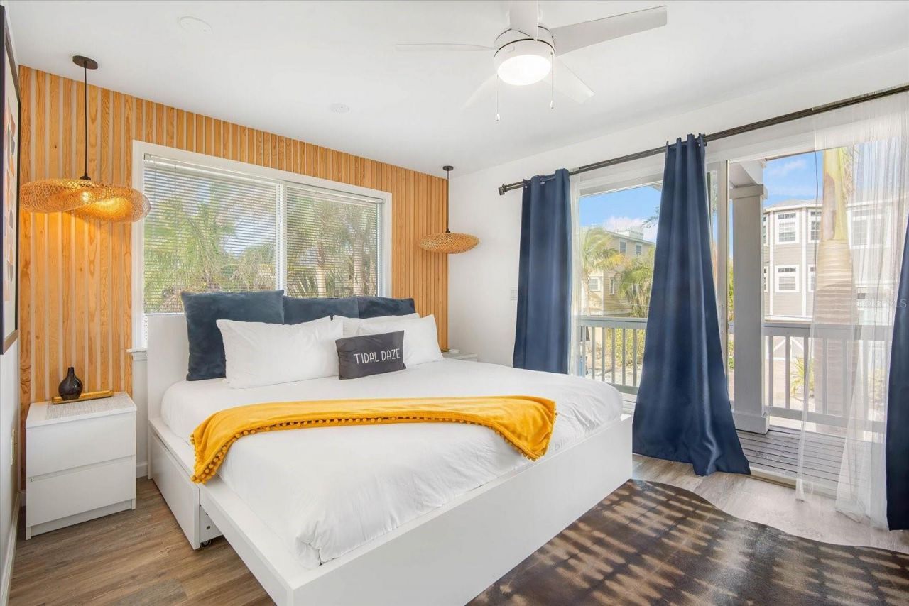 203 72nd Street, Holmes Beach, FL 34217 Photo