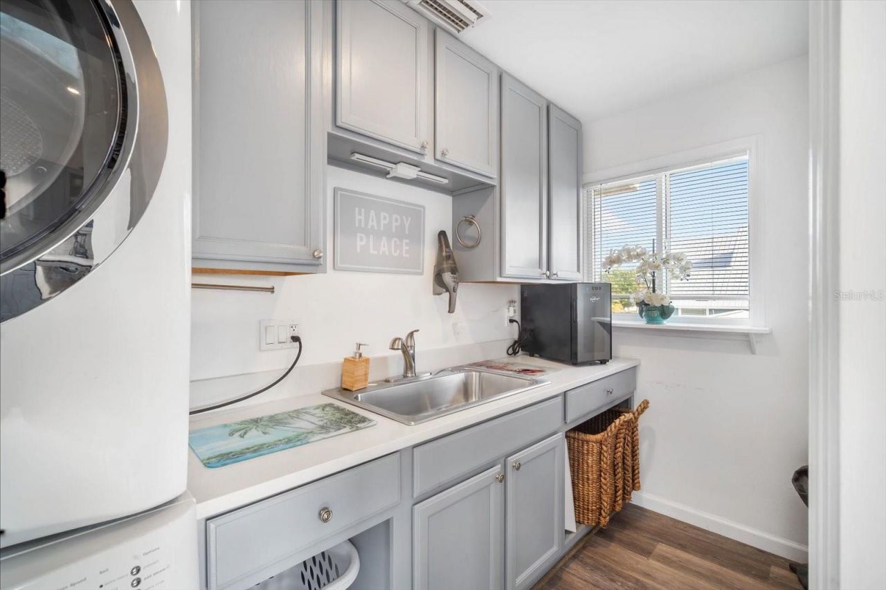 203 72nd Street, Holmes Beach, FL 34217 Photo