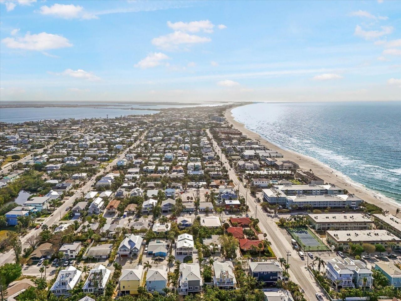 203 72nd Street, Holmes Beach, FL 34217 Photo