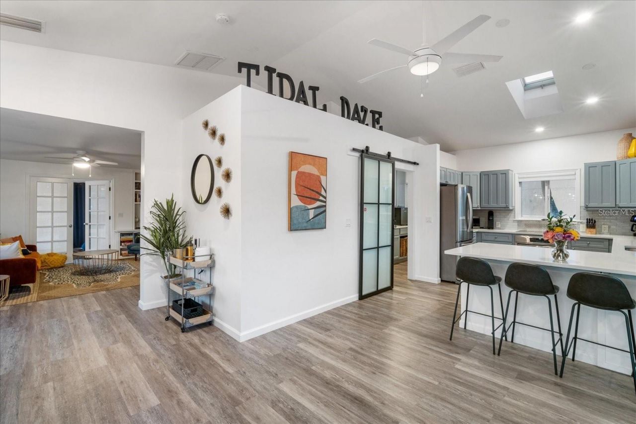 203 72nd Street, Holmes Beach, FL 34217 Photo