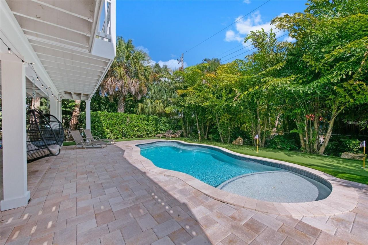 203 72nd Street, Holmes Beach, FL 34217 Photo