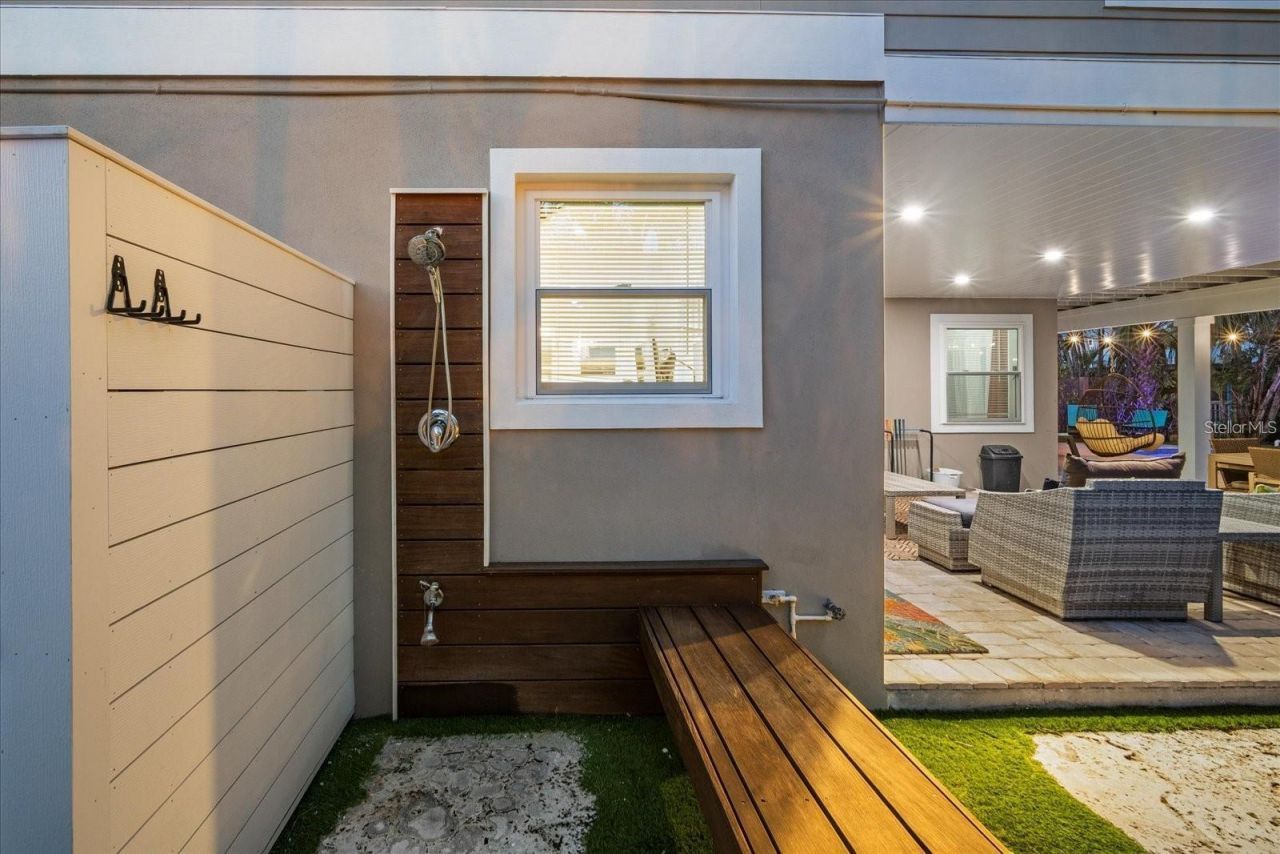 203 72nd Street, Holmes Beach, FL 34217 Photo