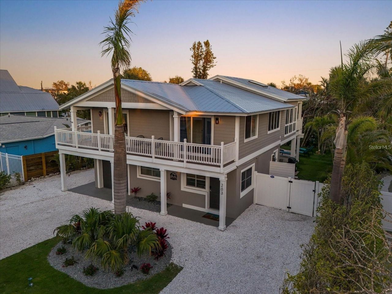 203 72nd Street, Holmes Beach, FL 34217 Photo