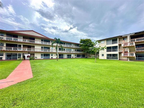 5300 Washington St, Unit A139, Hollywood, FL 33021