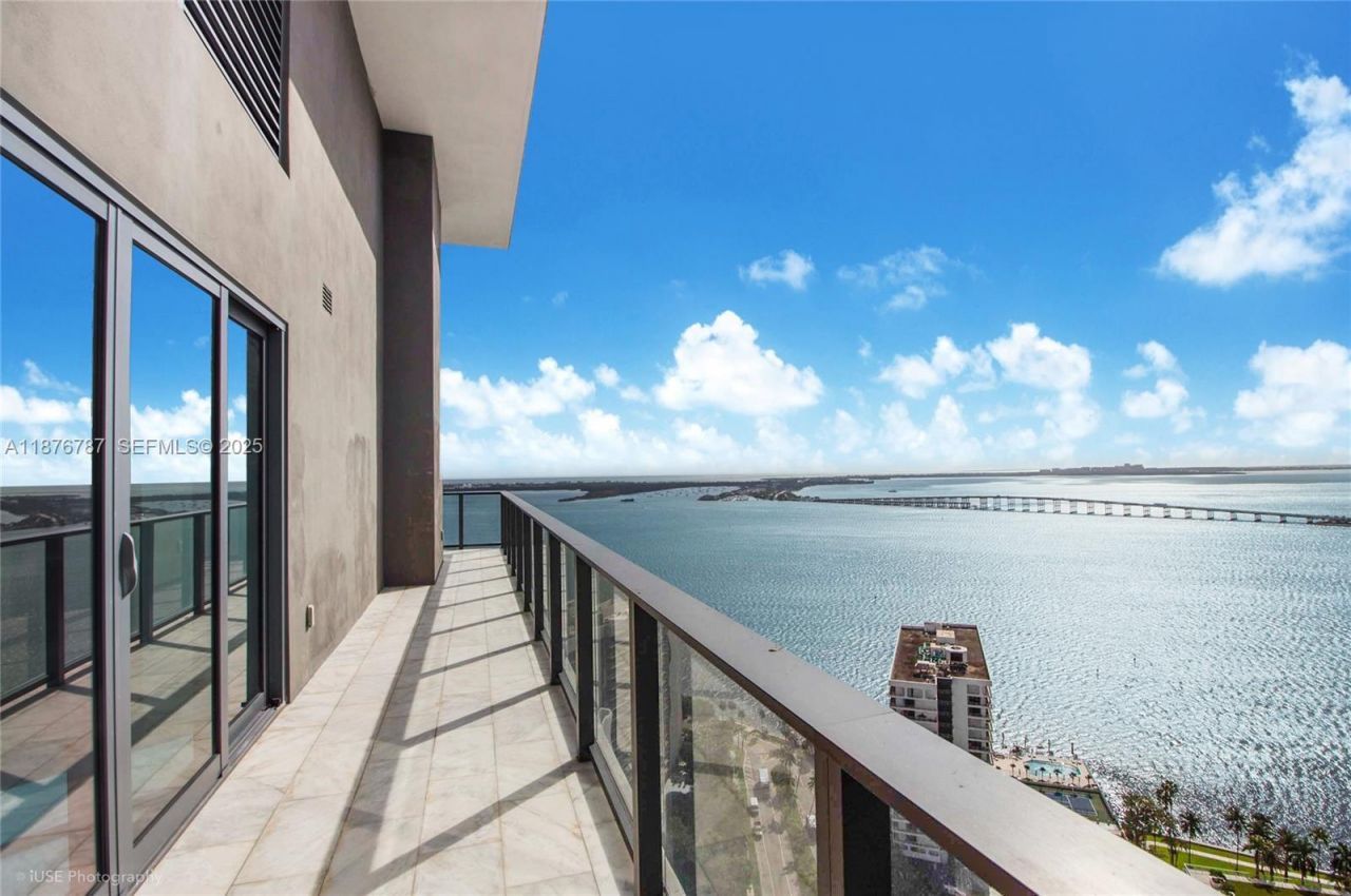 1451 Brickell Ave, Unit 3102, Miami, FL 33131 Photo