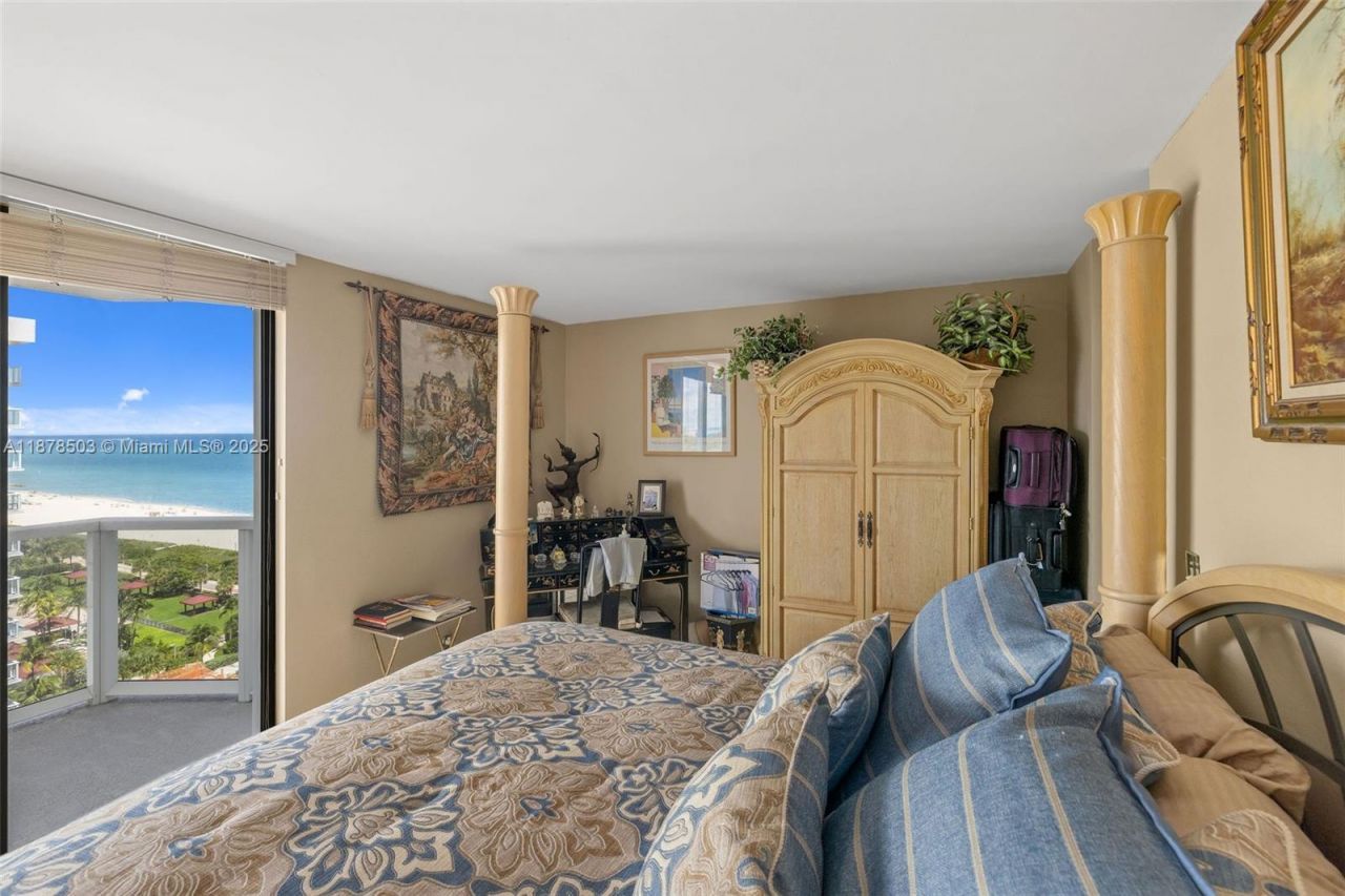 2401 Collins Ave, Unit 1712, Miami Beach, FL 33140 Photo