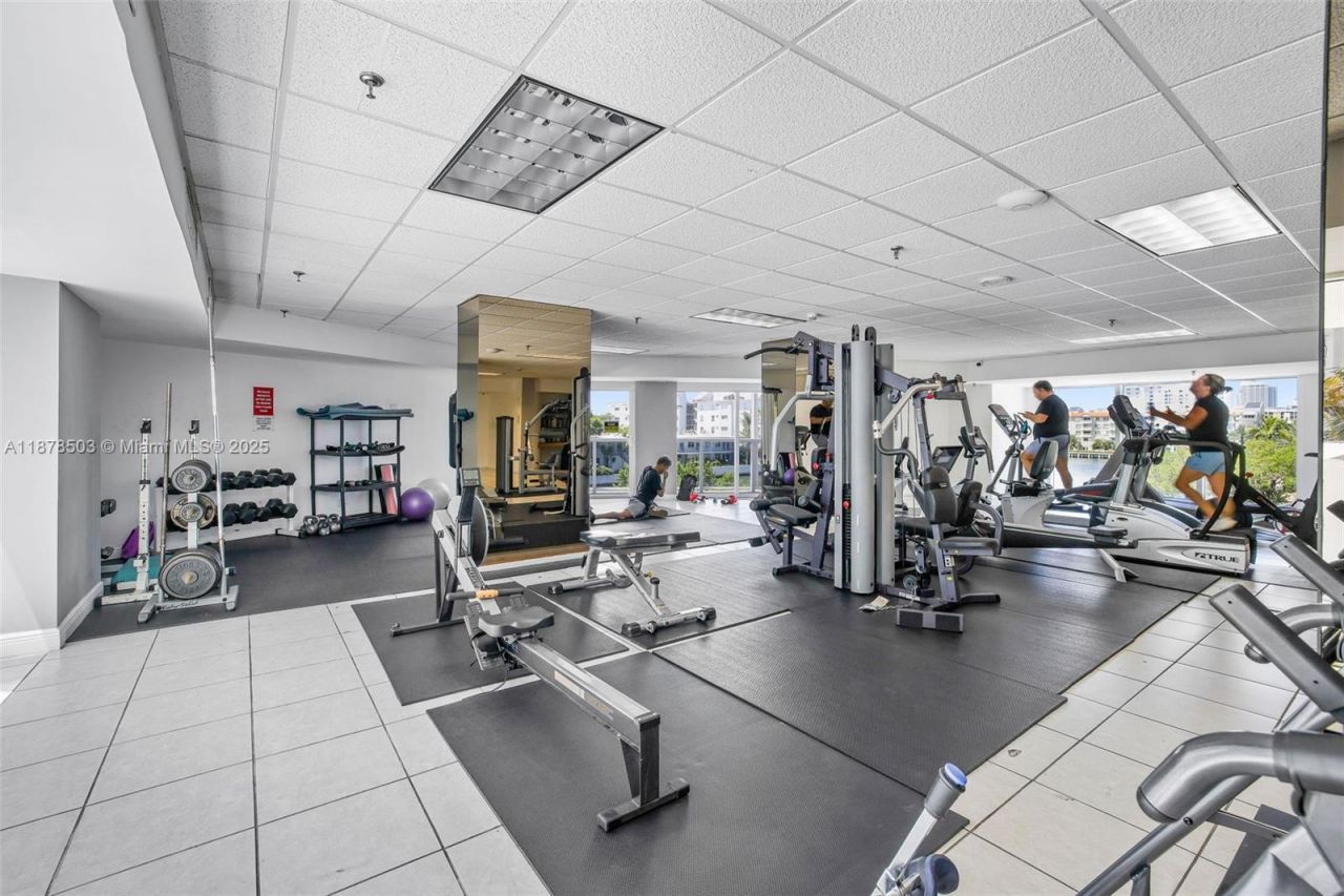 2401 Collins Ave, Unit 1712, Miami Beach, FL 33140 Photo