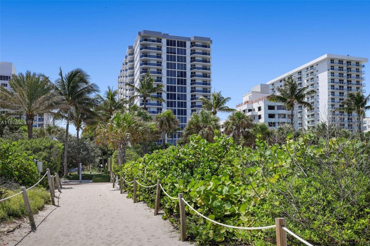 2401 Collins Ave, Unit 1712, Miami Beach, FL 33140 Photo