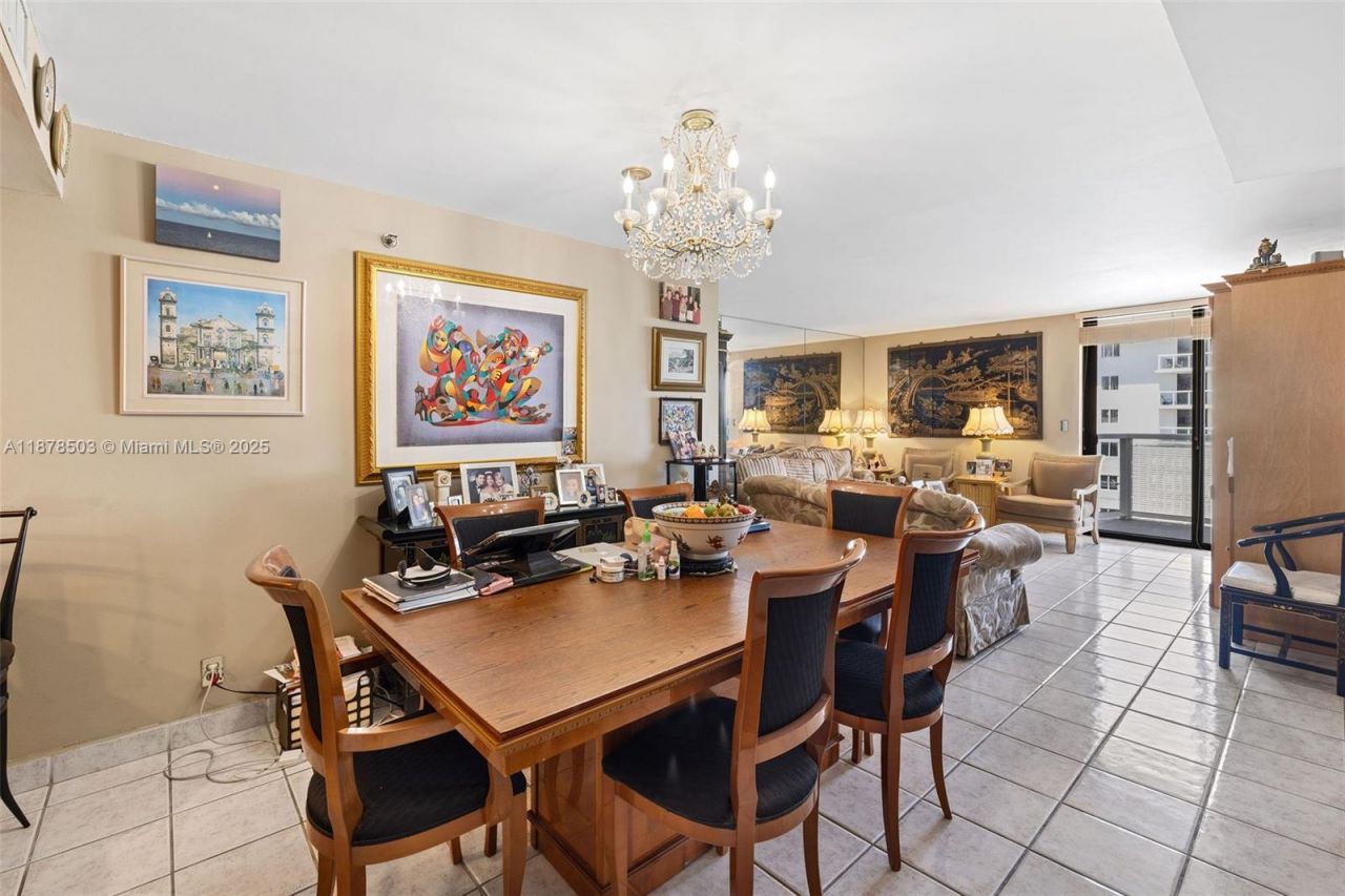 2401 Collins Ave, Unit 1712, Miami Beach, FL 33140 Photo