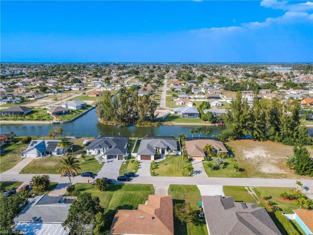 217 SW 21st St, Cape Coral, FL 33991 Photo