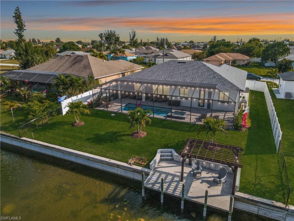 217 SW 21st St, Cape Coral, FL 33991 Photo