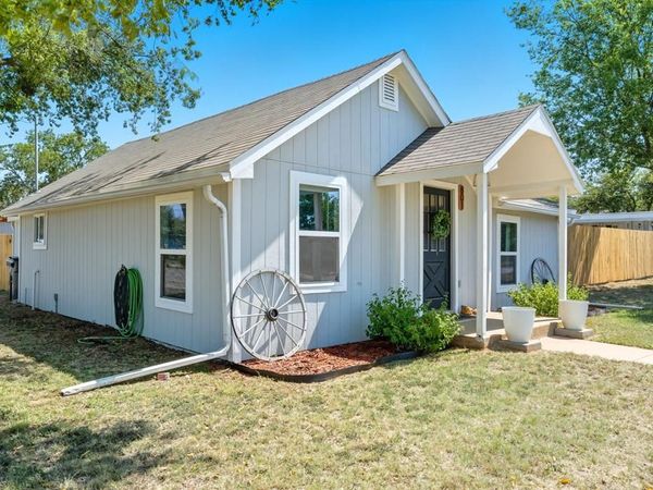 801 Carolina Street, Graham, TX 76450