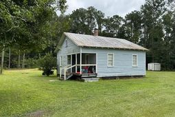 5790 Highway 165 photo 4