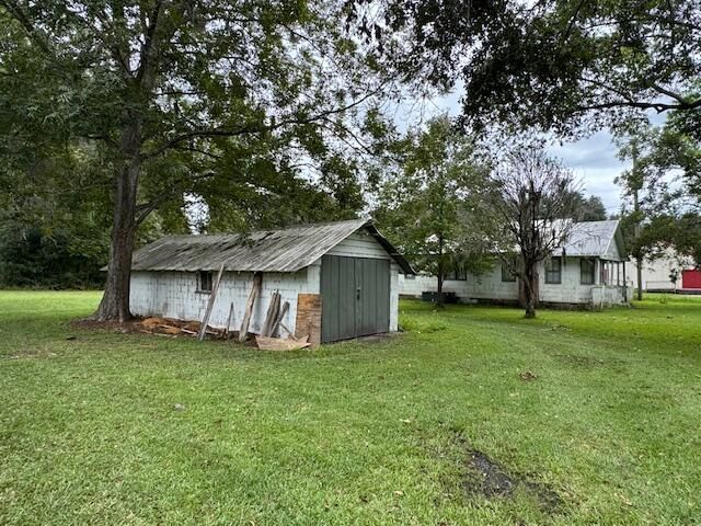 5790 Highway 165 Photo 6