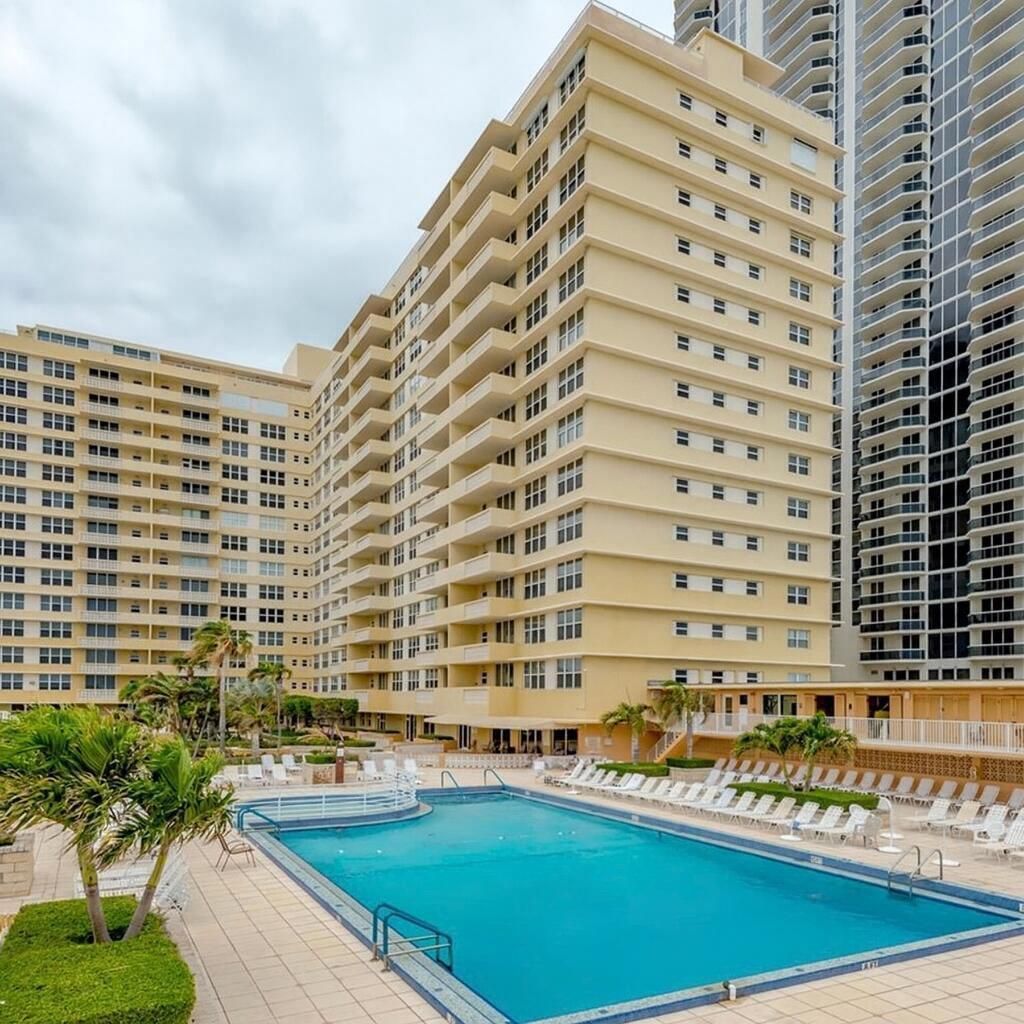 4747 Collins Avenue, Unit 305, Miami Beach, FL 33140 Photo