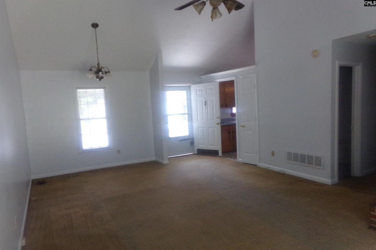 808 Quail Hills Drive  Photo 6