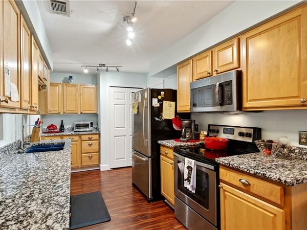 725 Timber Ridge Trail SW, Unit B, Vero Beach, FL 32962