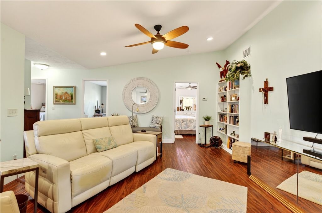 725 Timber Ridge Trail Sw, Unit B, Vero Beach, FL 32962 Photo