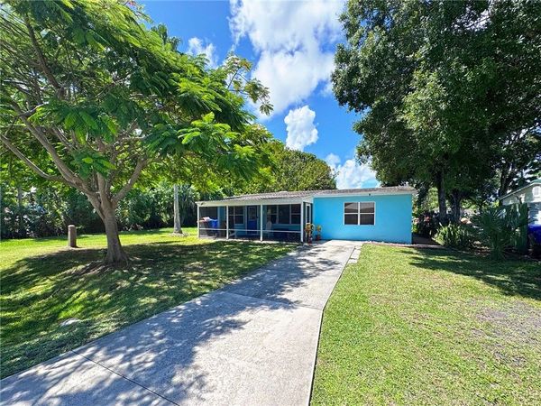 1411 4th Court, Vero Beach, FL 32960