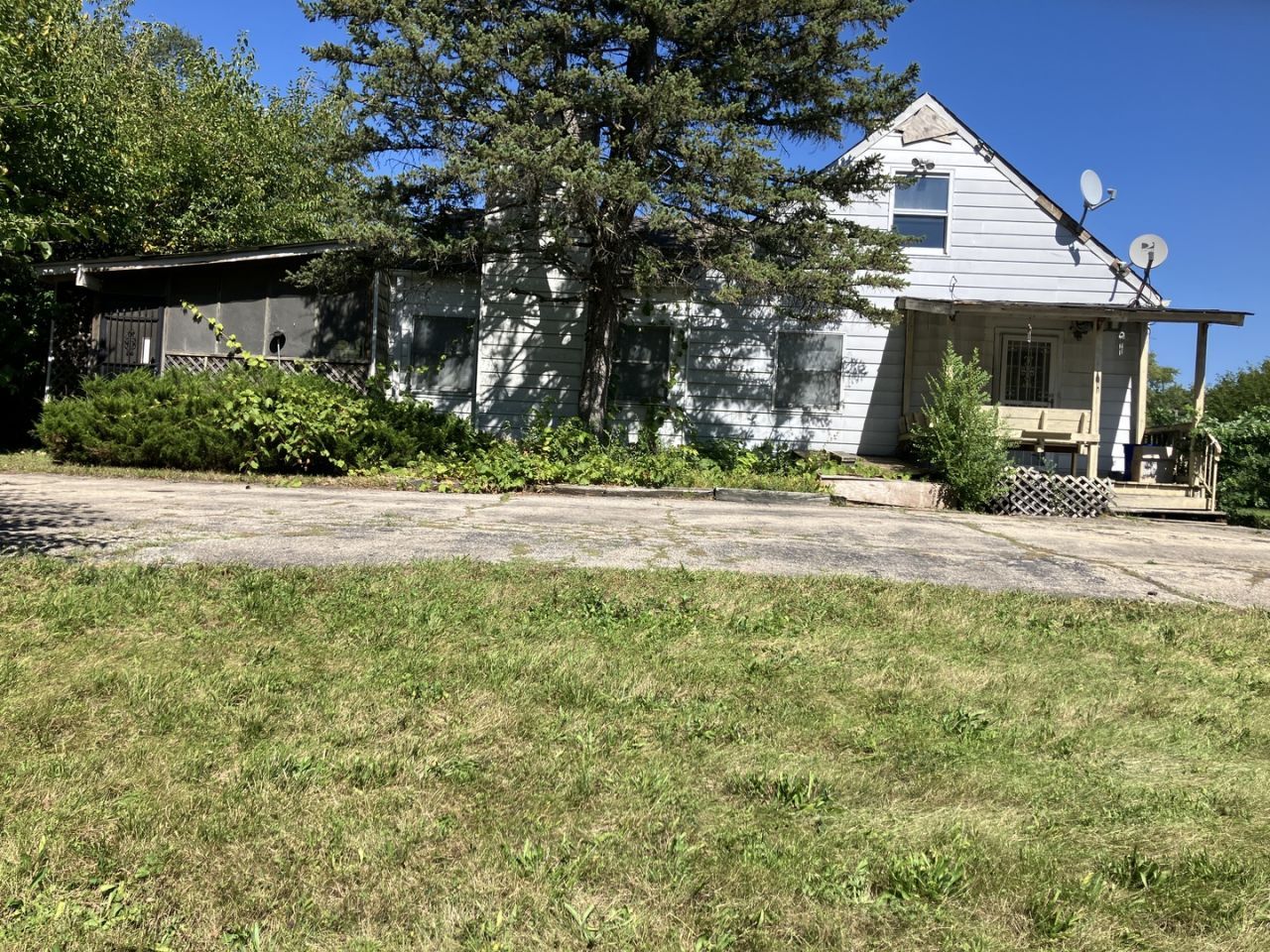 24W459 Lawrence Avenue, Roselle, IL 60172