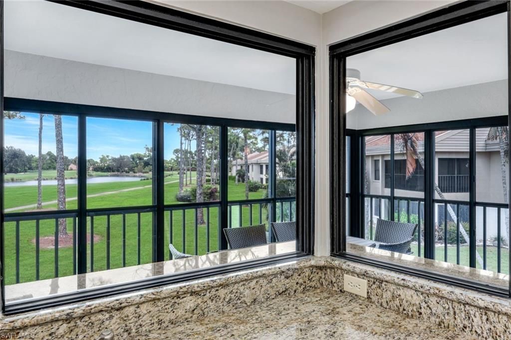 5585 Trailwinds Dr, Unit 326, Fort Myers, FL 33907 Photo