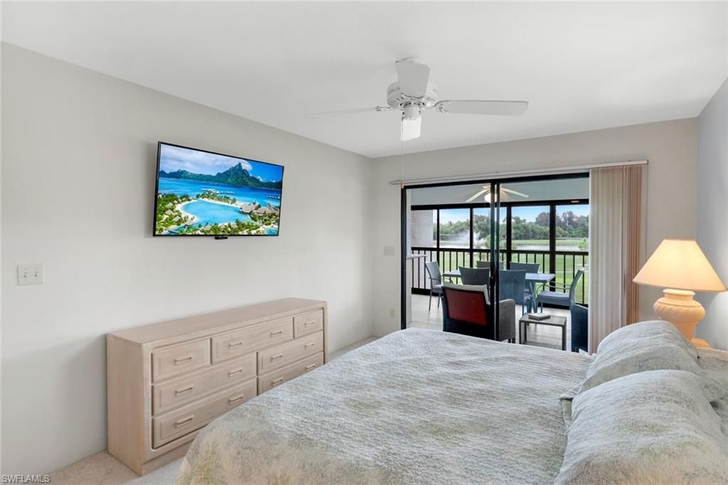 5585 Trailwinds Dr, Unit 326, Fort Myers, FL 33907 Photo