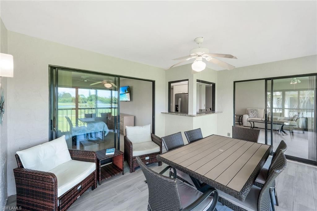 5585 Trailwinds Dr, Unit 326, Fort Myers, FL 33907 Photo