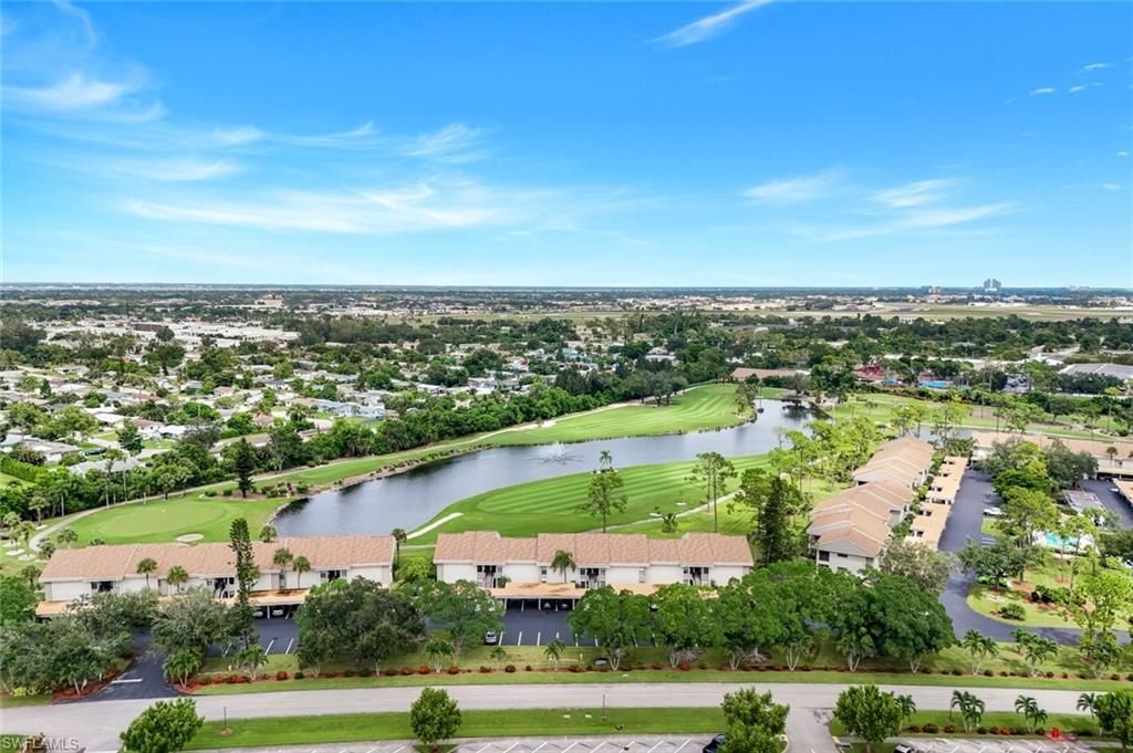 5585 Trailwinds Dr, Unit 326, Fort Myers, FL 33907 Photo