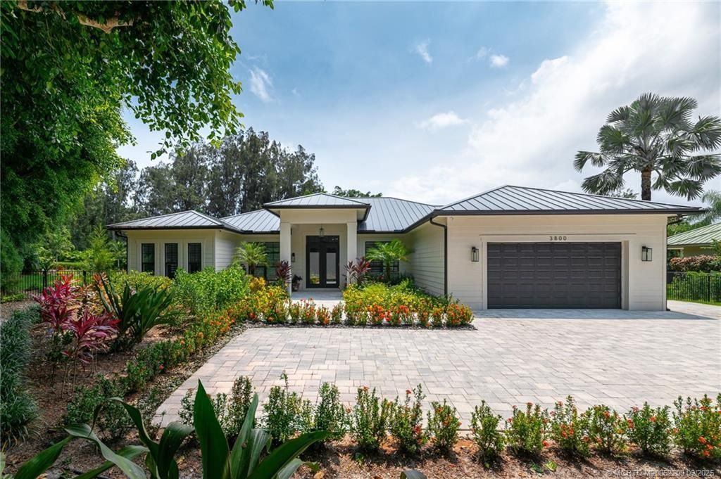 3800 SE Bent Banyan Way, Stuart, FL 34997 Photo