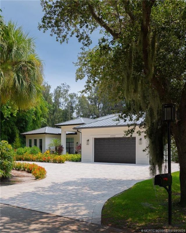 3800 SE Bent Banyan Way, Stuart, FL 34997 Photo