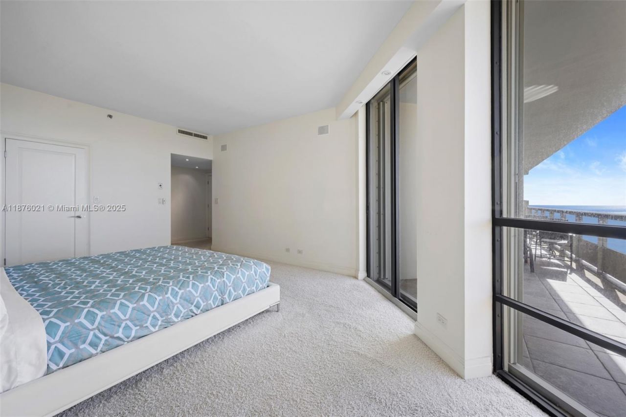 20191 E Country Club Dr, Unit TS8, Aventura, FL 33180 Photo