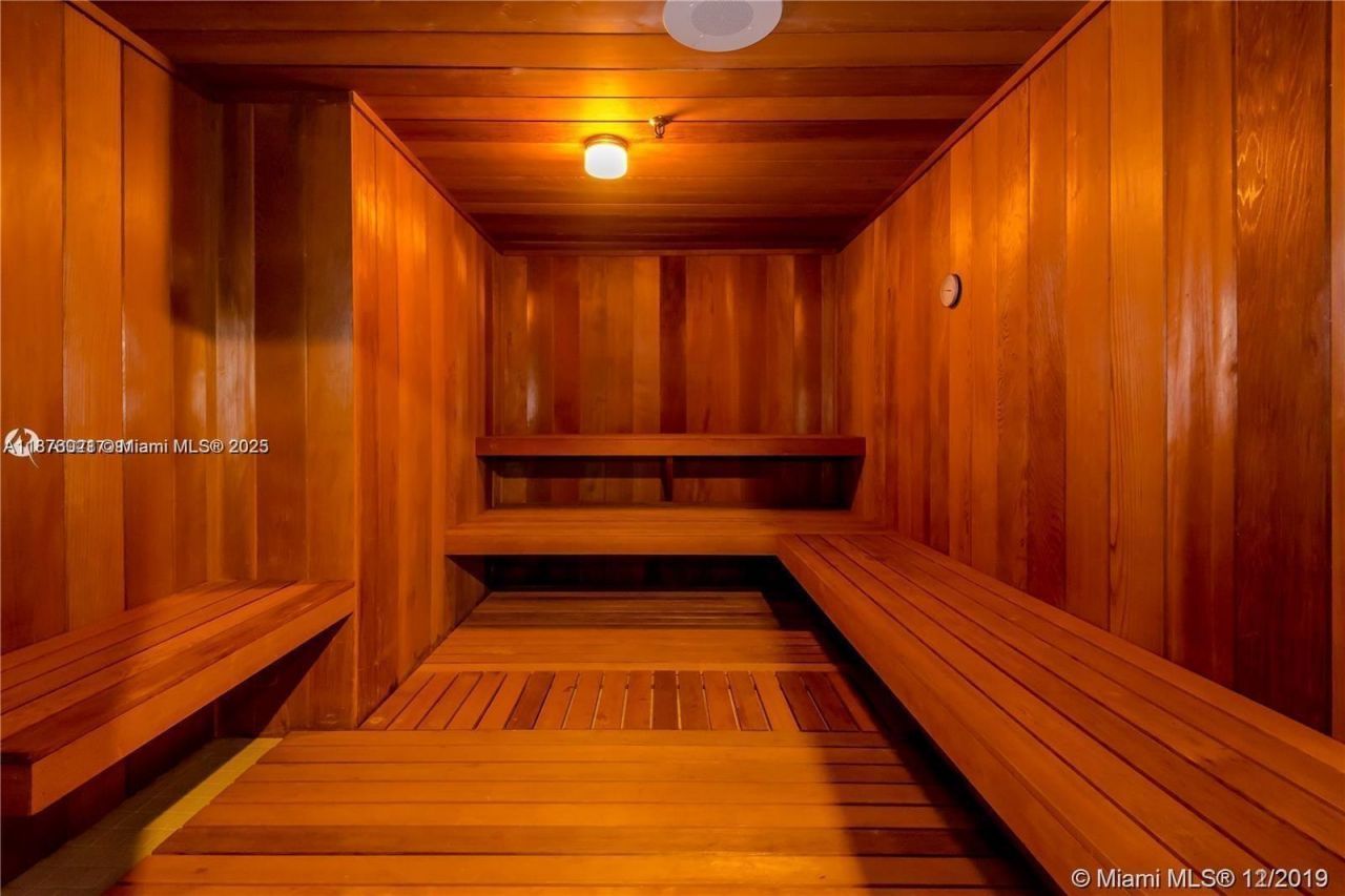 20191 E Country Club Dr, Unit TS8, Aventura, FL 33180 Photo