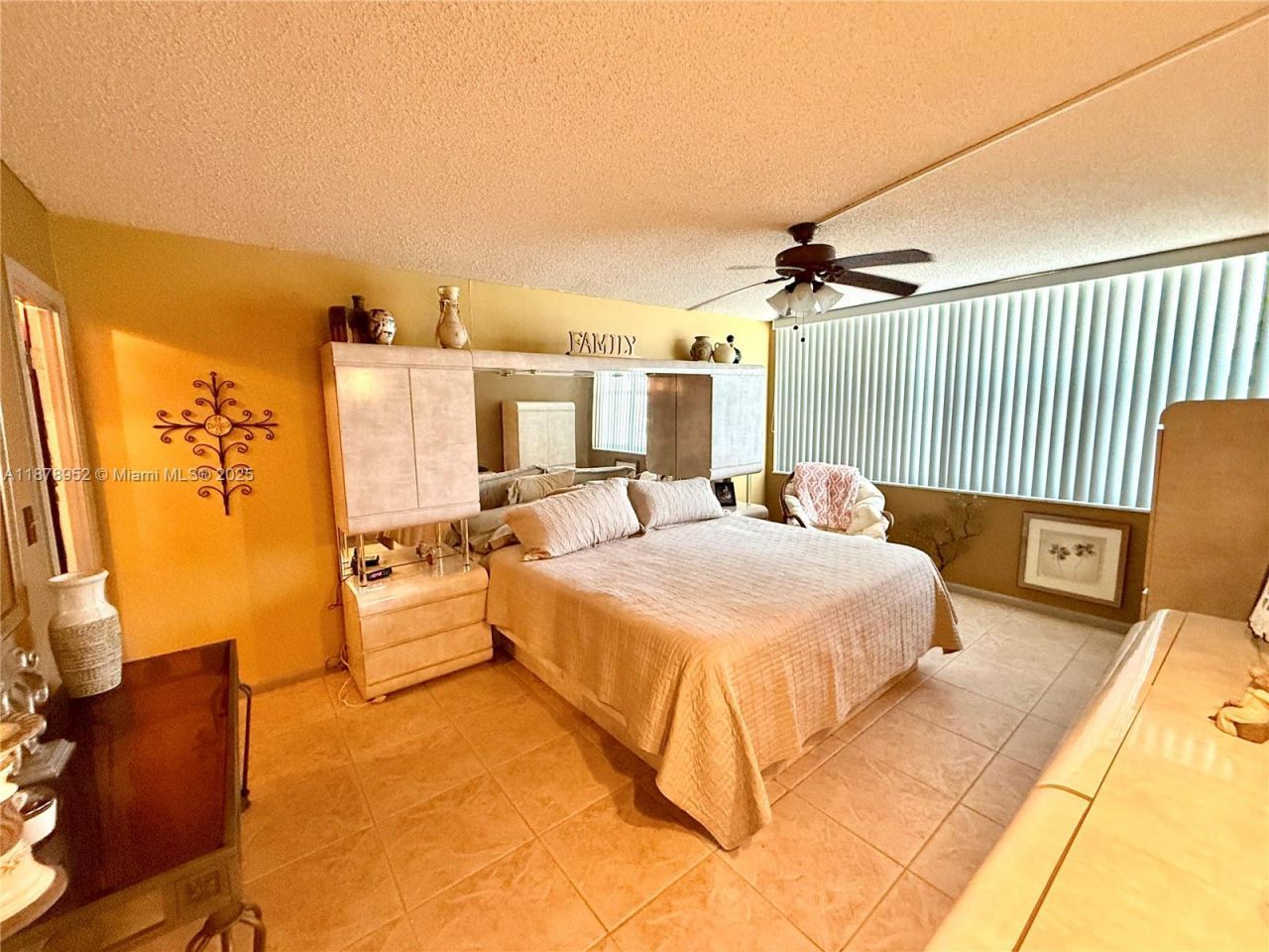1801 S Ocean Dr, Unit 233, Hallandale Beach, FL 33009 Photo