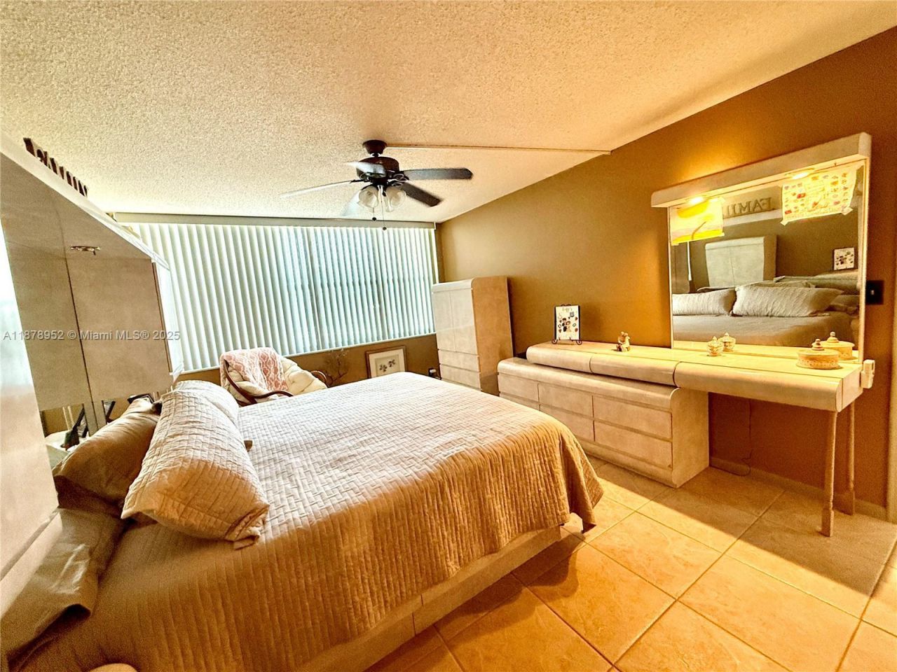 1801 S Ocean Dr, Unit 233, Hallandale Beach, FL 33009 Photo