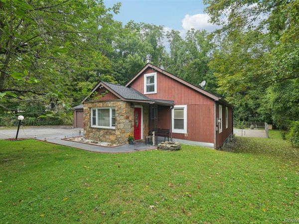 11 Hustis Road, Cold Spring, NY 10516