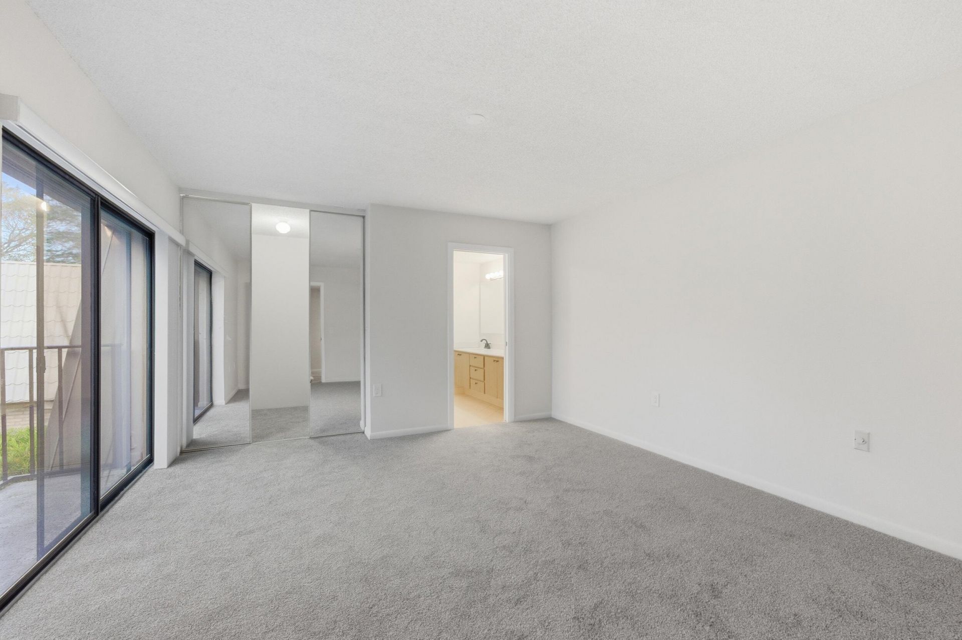 6608 66th Way, West Palm Beach, FL 33409 Photo