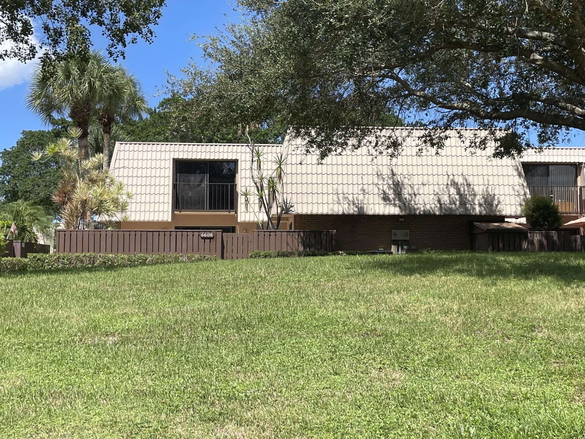 6608 66th Way, West Palm Beach, FL 33409 Photo