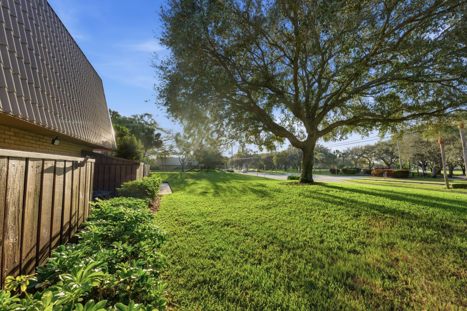 6608 66th Way, West Palm Beach, FL 33409 Photo