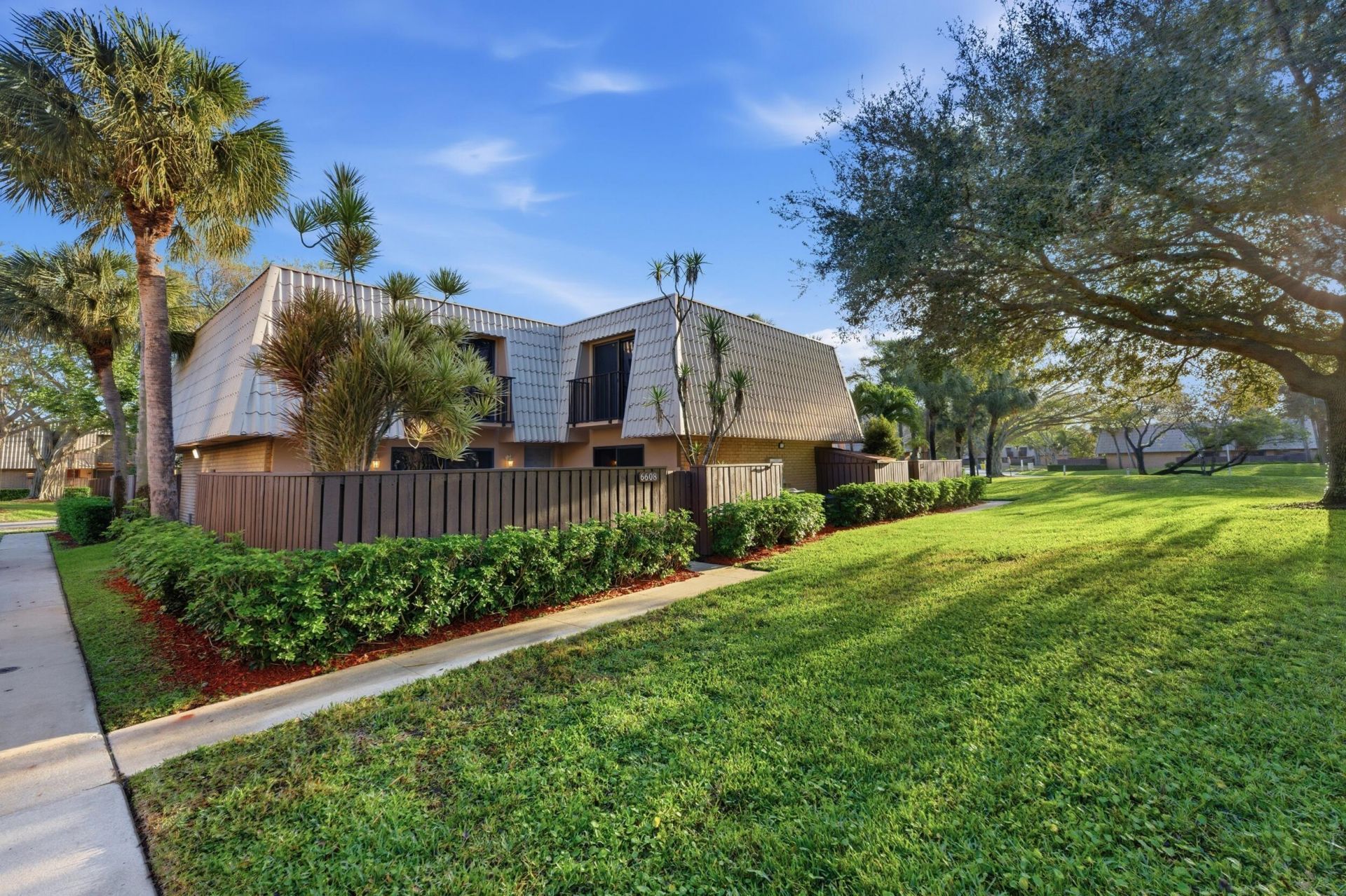 6608 66th Way, West Palm Beach, FL 33409 Photo