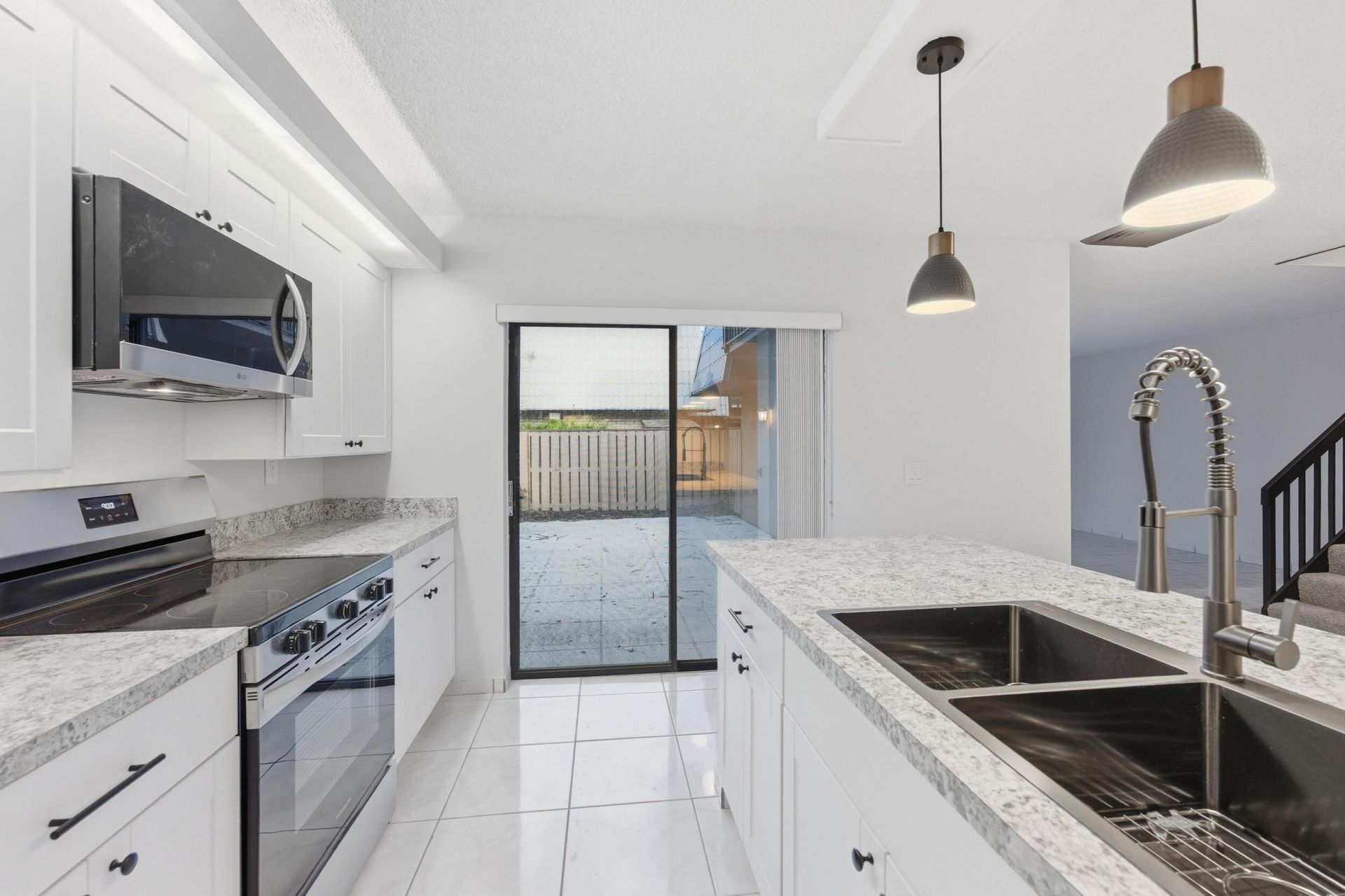 6608 66th Way, West Palm Beach, FL 33409 Photo