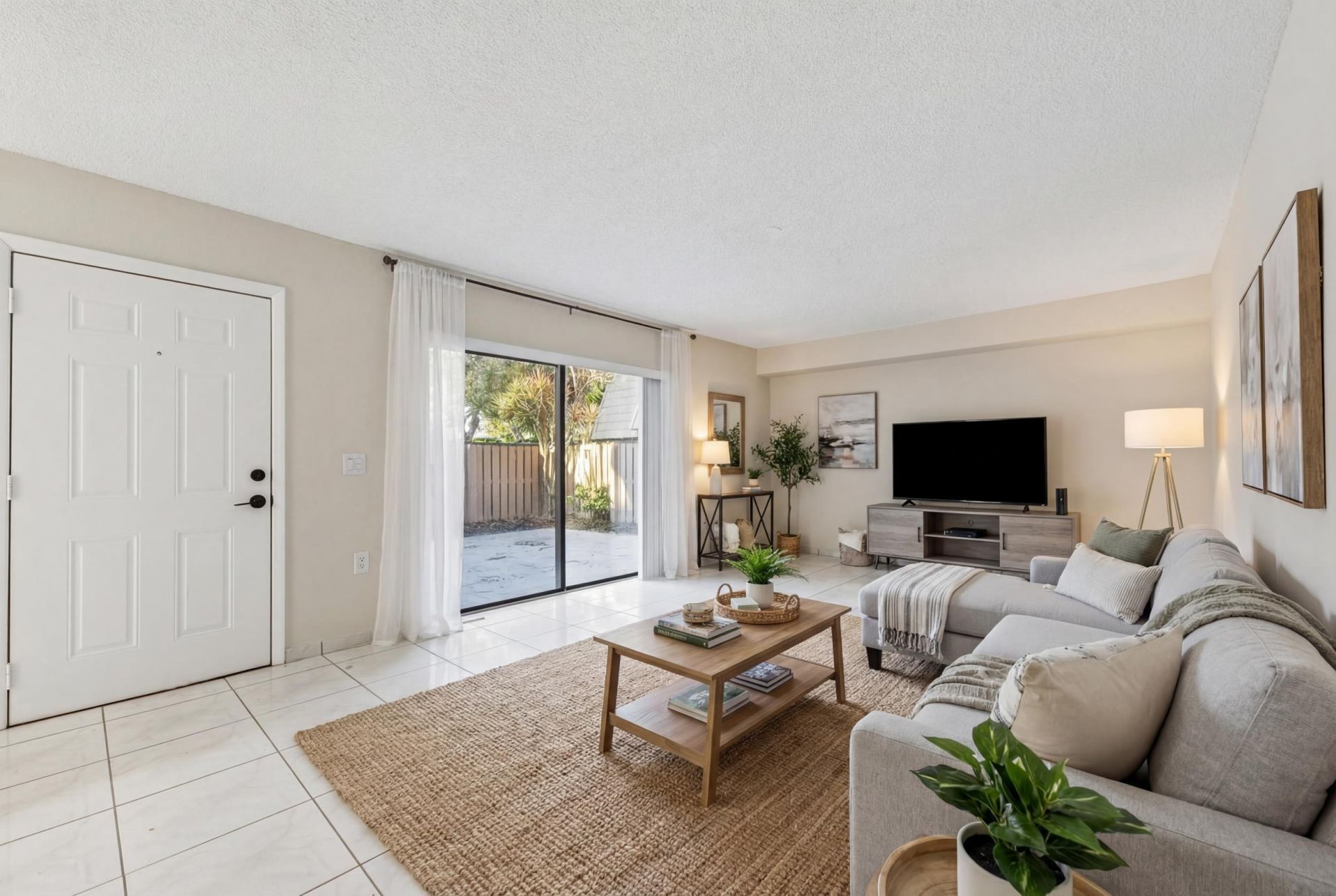 6608 66th Way, West Palm Beach, FL 33409 Photo