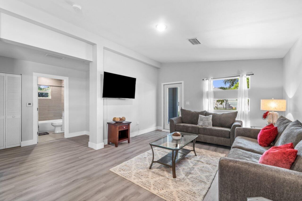 408 SW 4th Street, Delray Beach, FL 33444 Photo