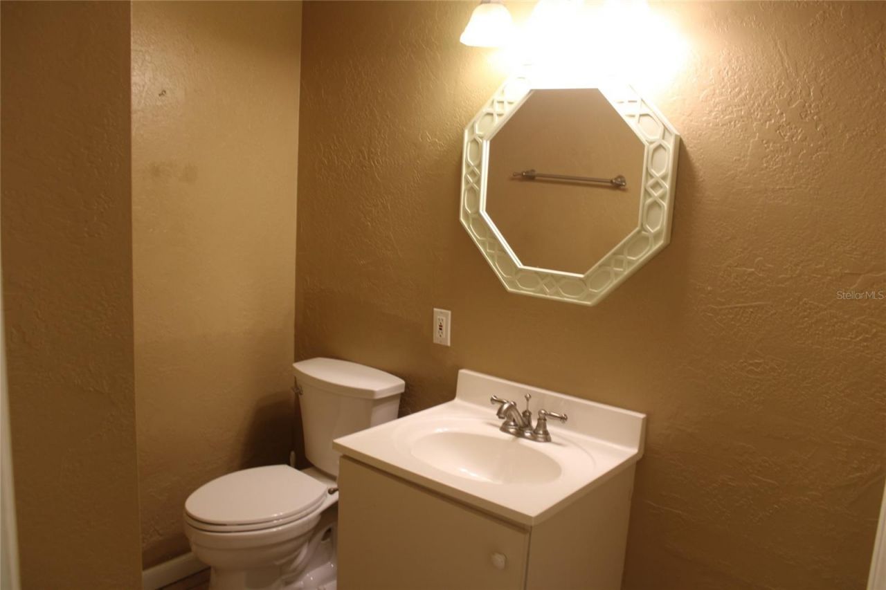 5400 34th Street W, Unit D2, Bradenton, FL 34210 Photo