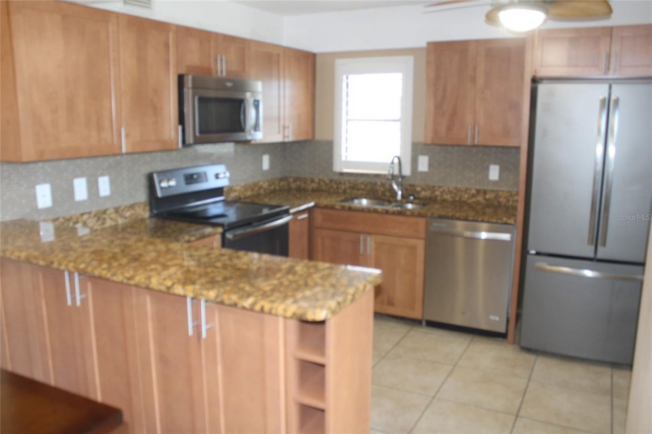 5400 34th Street W, Unit D2, Bradenton, FL 34210 Photo