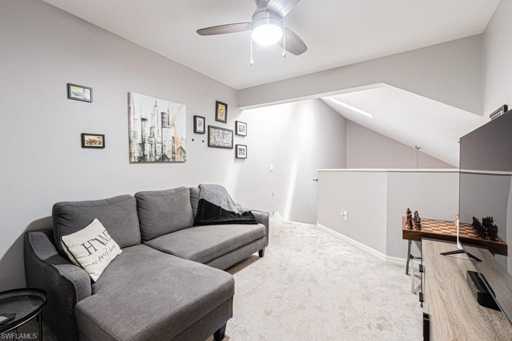 4544 Court Way, Unit 18D, Naples, FL 34109 Photo