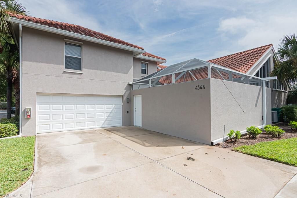 4544 Court Way, Unit 18D, Naples, FL 34109 Photo