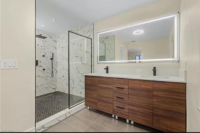 813 SW 52nd Street, Cape Coral, FL 33914 Photo